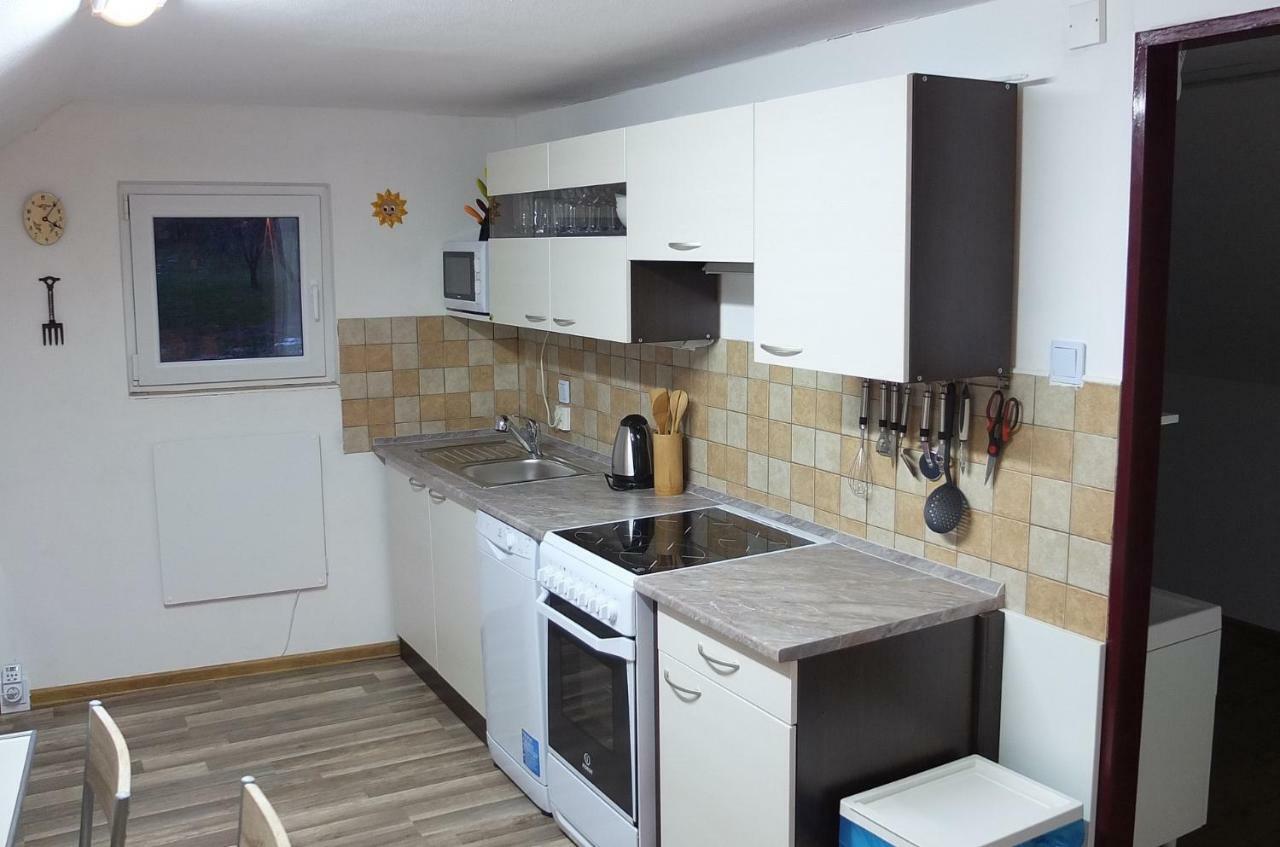Apartman75 Tisnov Luaran gambar